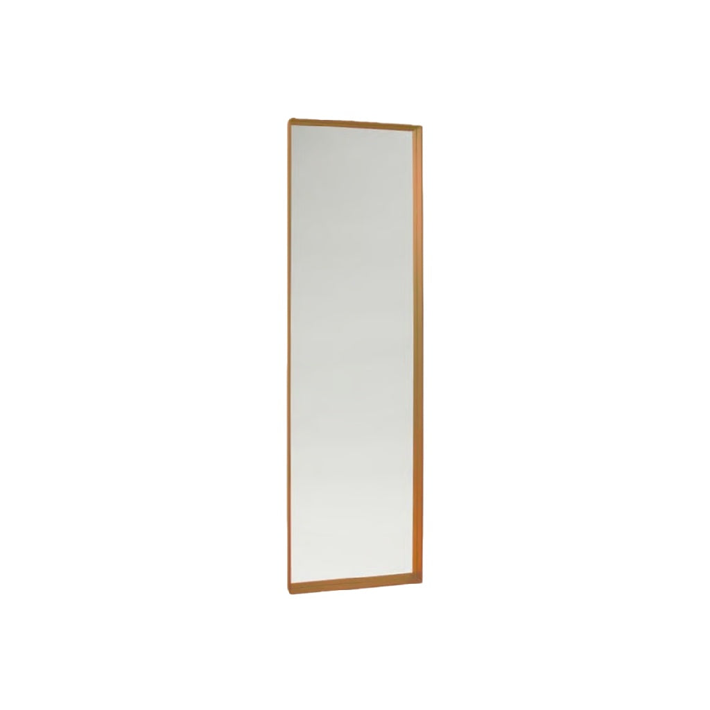 Espejo rectangular vertical de pared con marco de madera natural (63 × 18 in)
